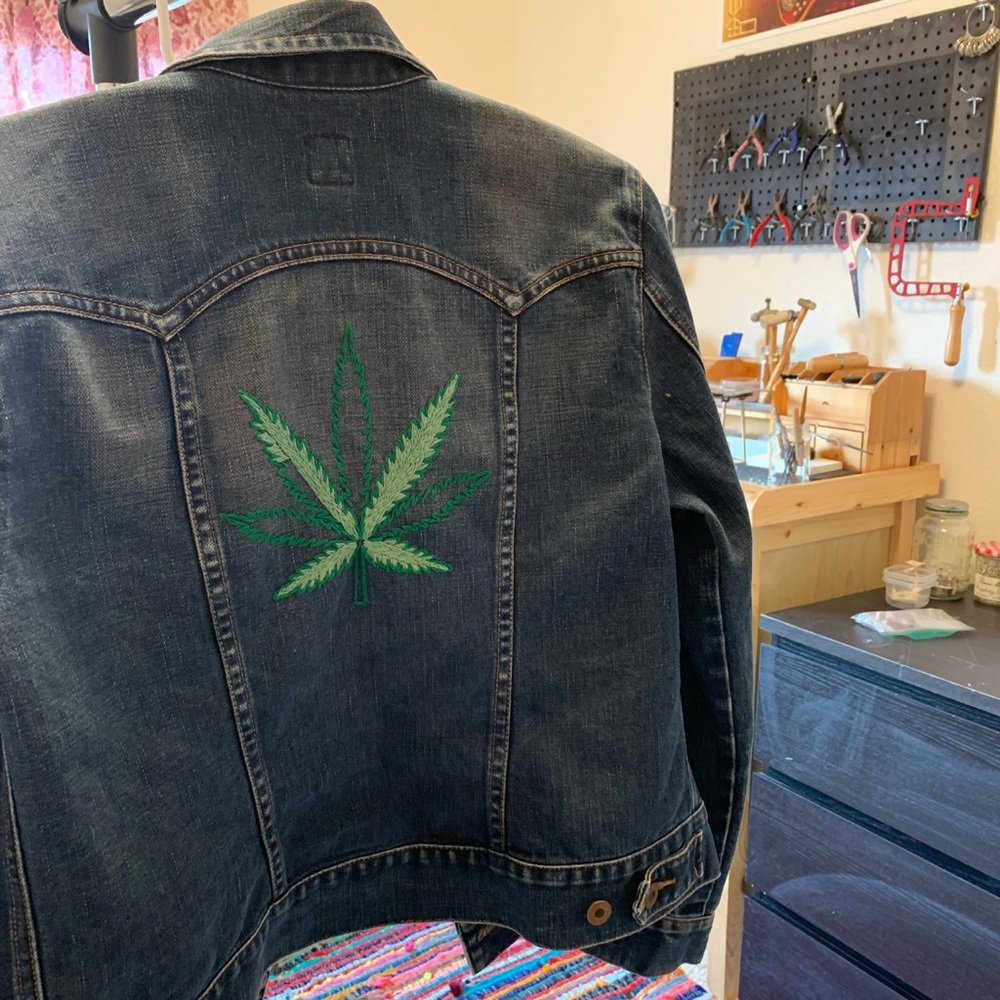Embroidery 🧵❤️ - Picture 2 of 4